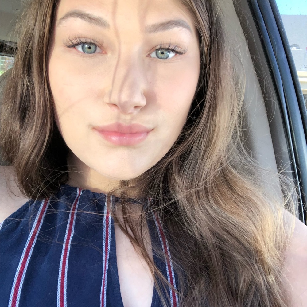 Meet your Posher, Christina